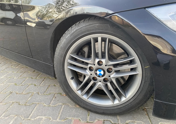 BMW Seria 3 cena 52000 przebieg: 357700, rok produkcji 2007 z Ząbki małe 704